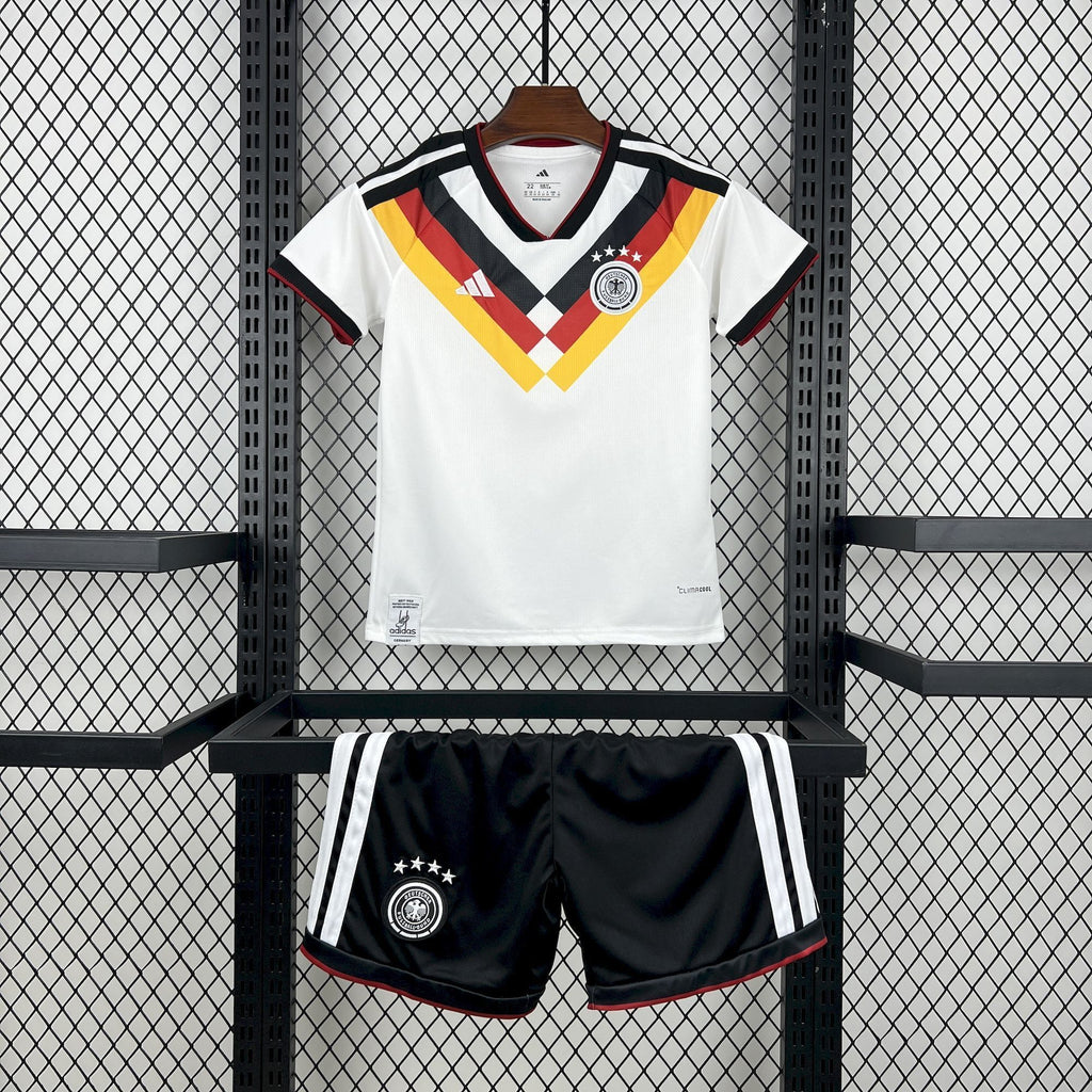 Criança | Alemanha - Germany 2026 WC Home Kit
