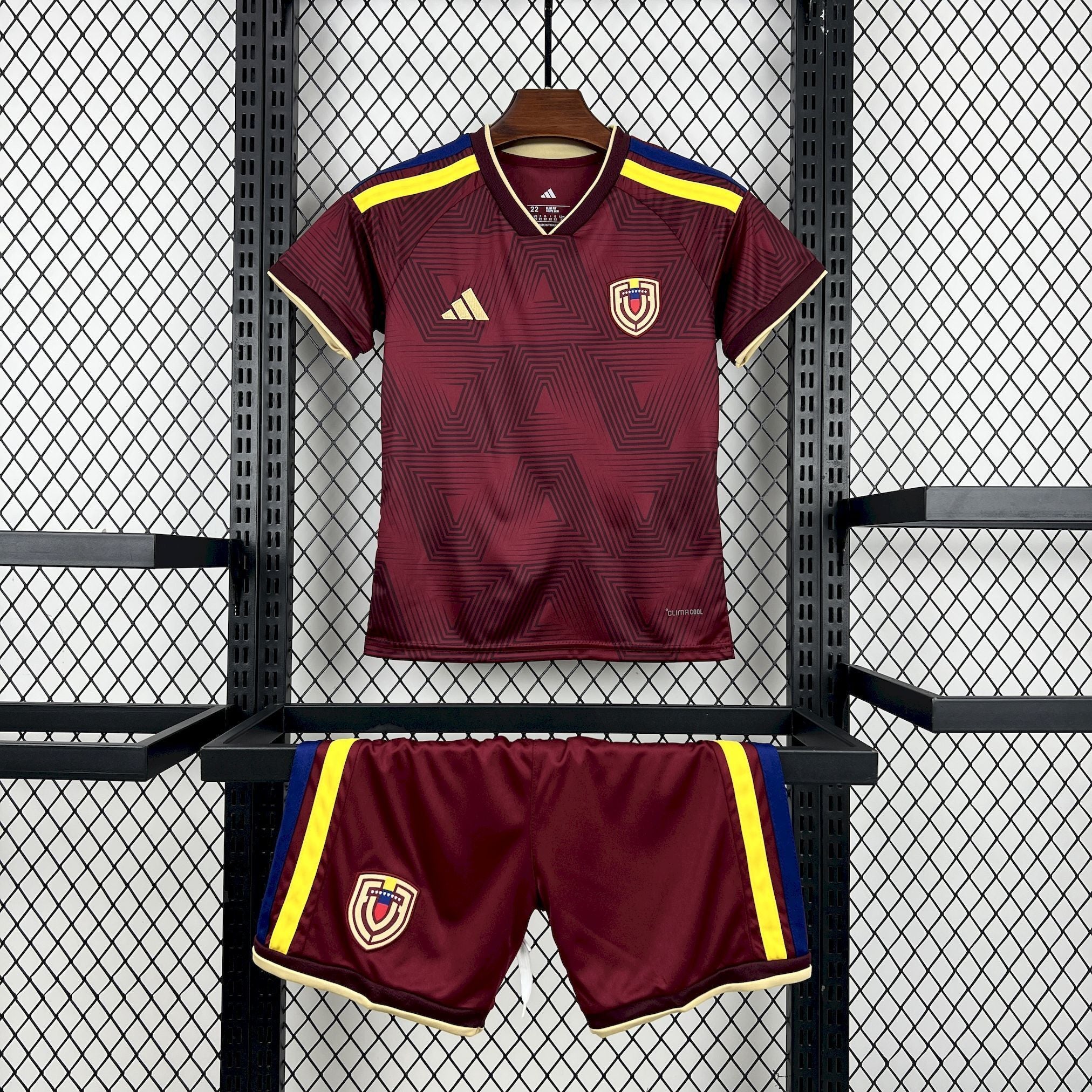 Criança | Venezuela - Venezuela 2026 WC Home Kit