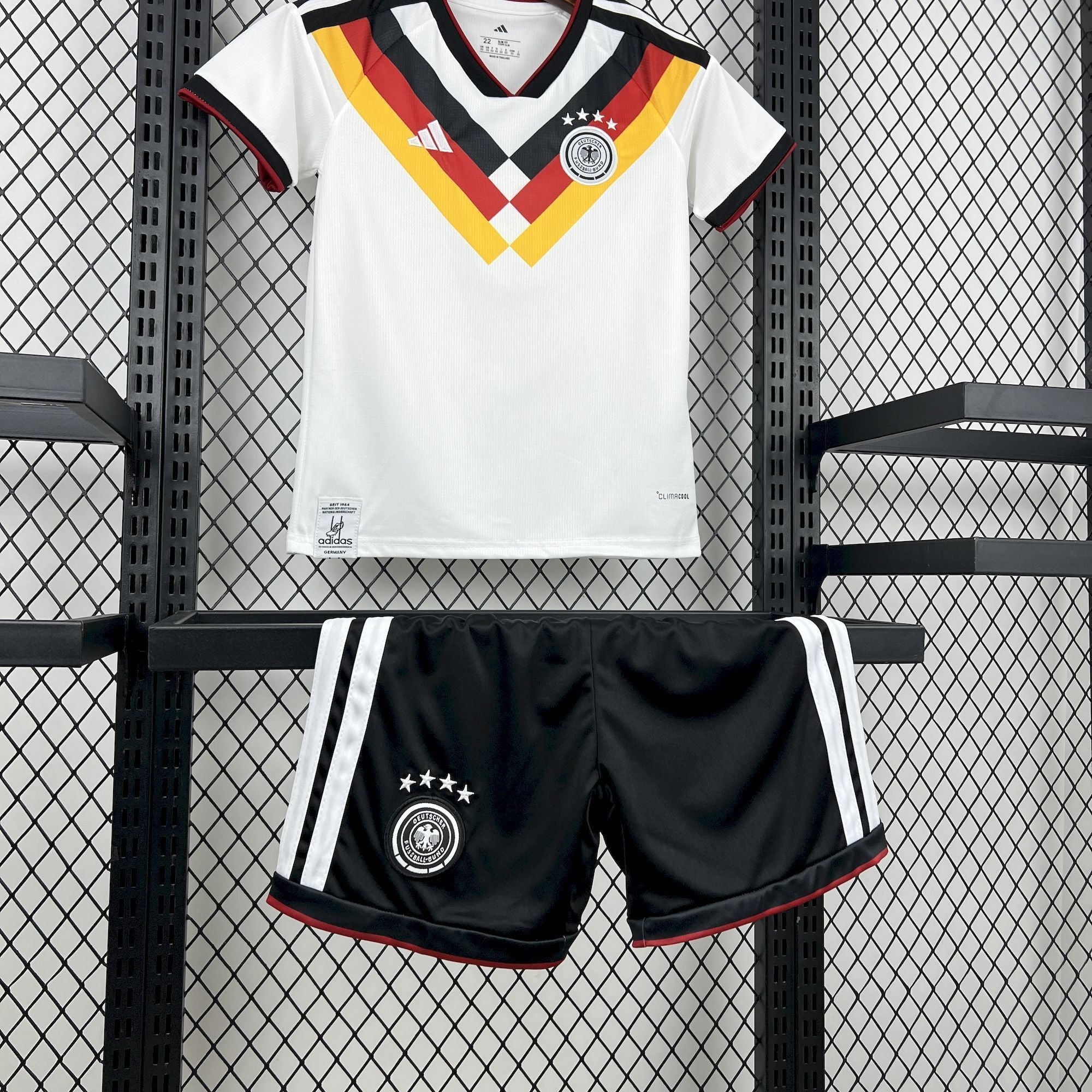 Criança | Alemanha - Germany 2026 WC Home Kit