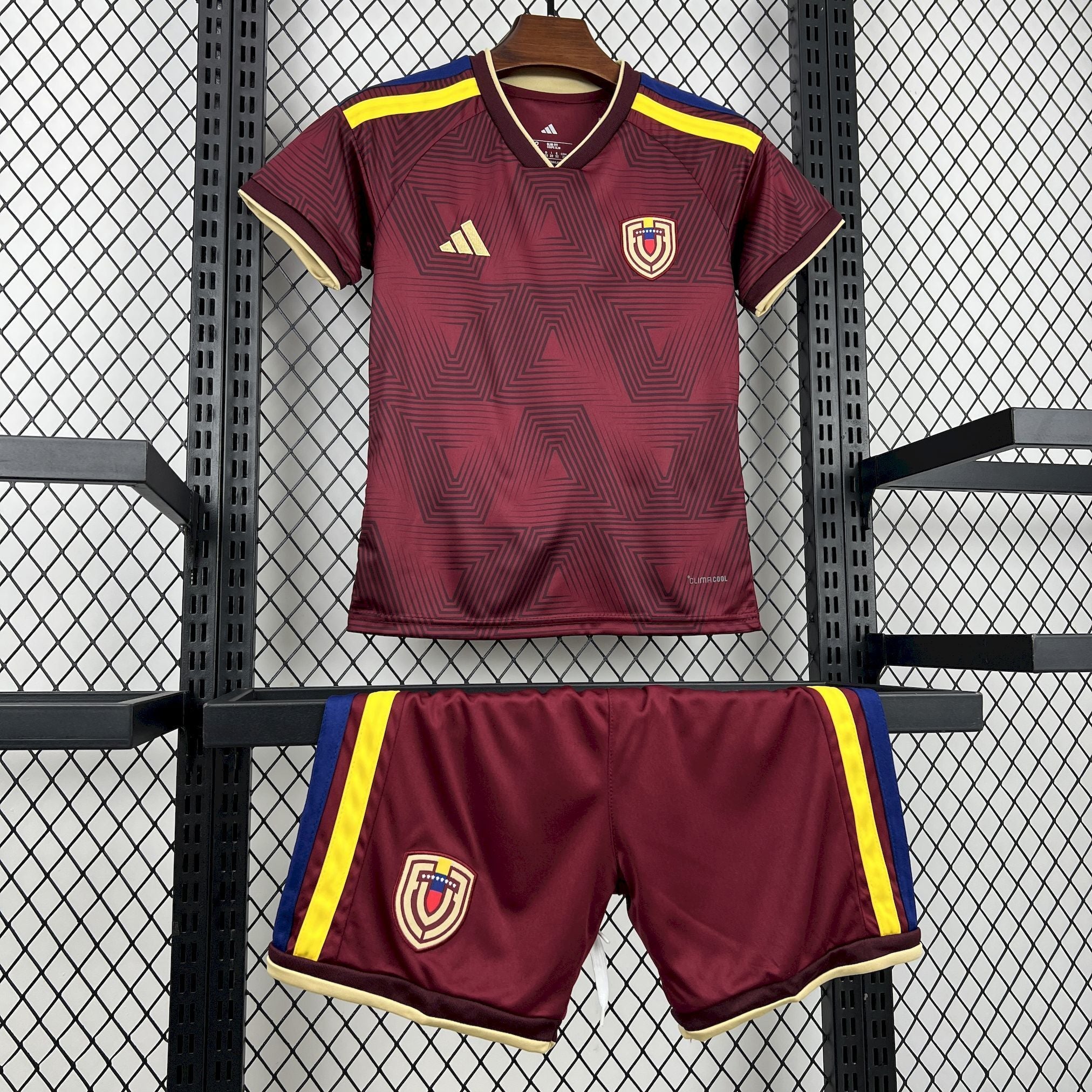 Criança | Venezuela - Venezuela 2026 WC Home Kit