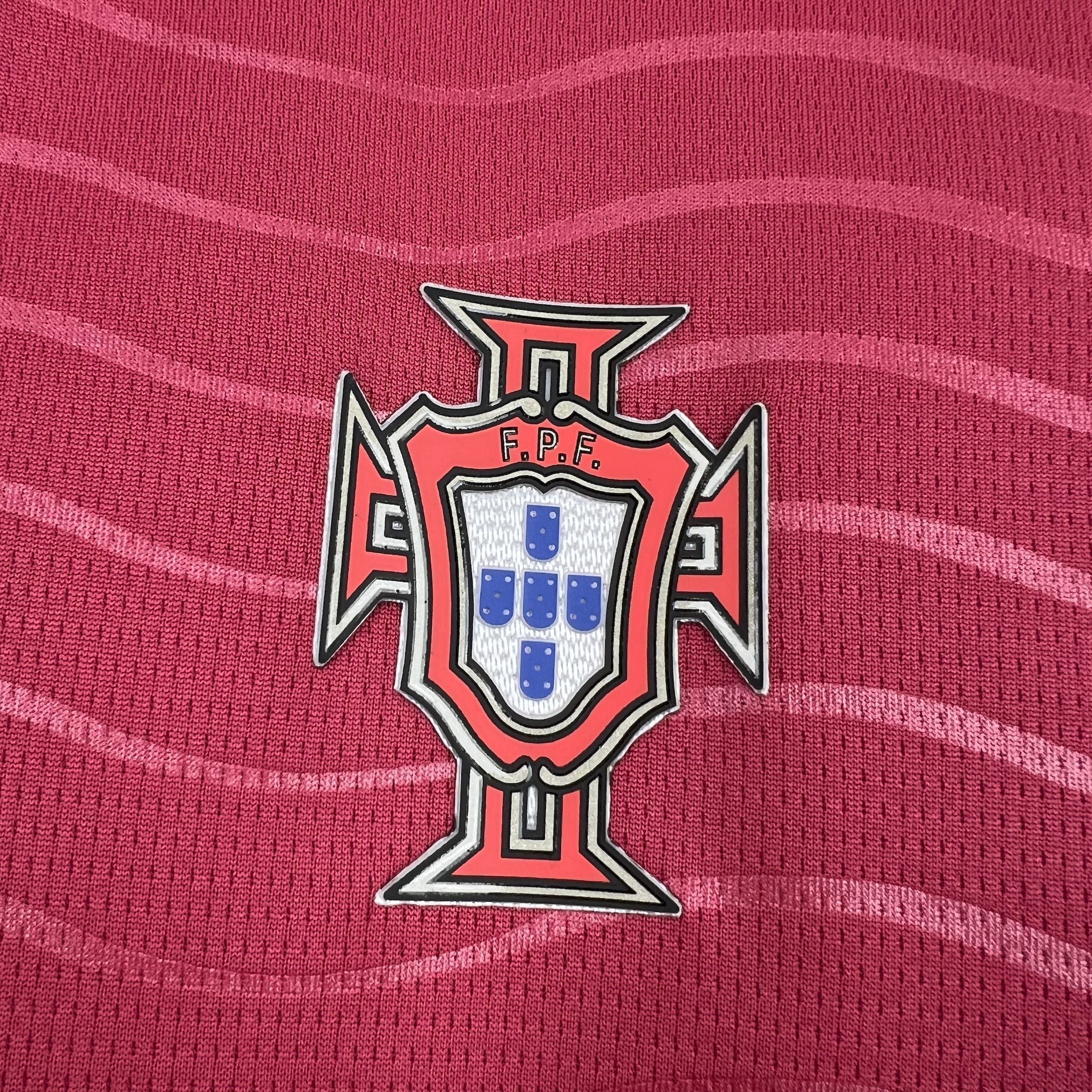 Criança | Portugal - Portugal 2026 WC Home Kit