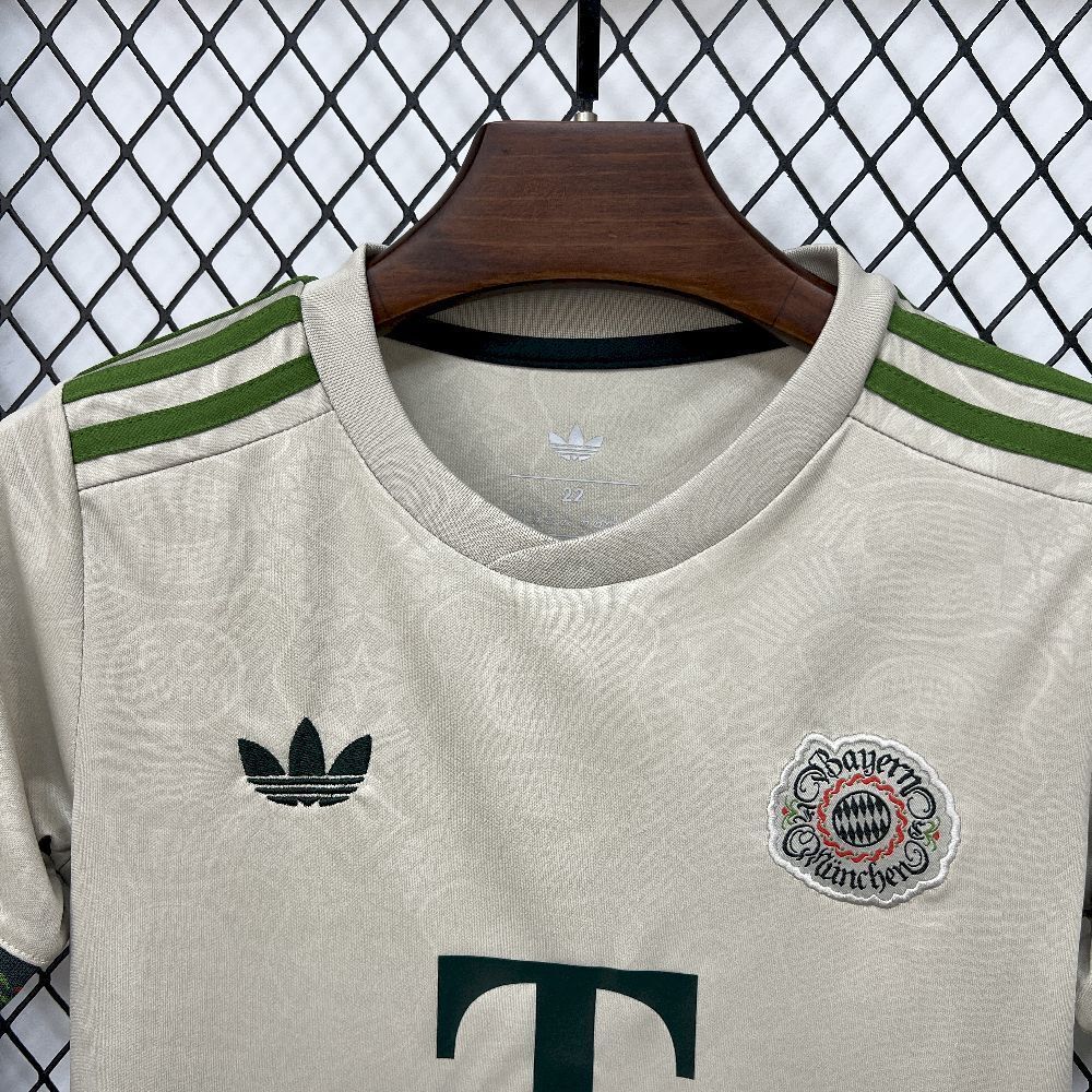 Camisola Barcelona Special 2025/26 — Criança