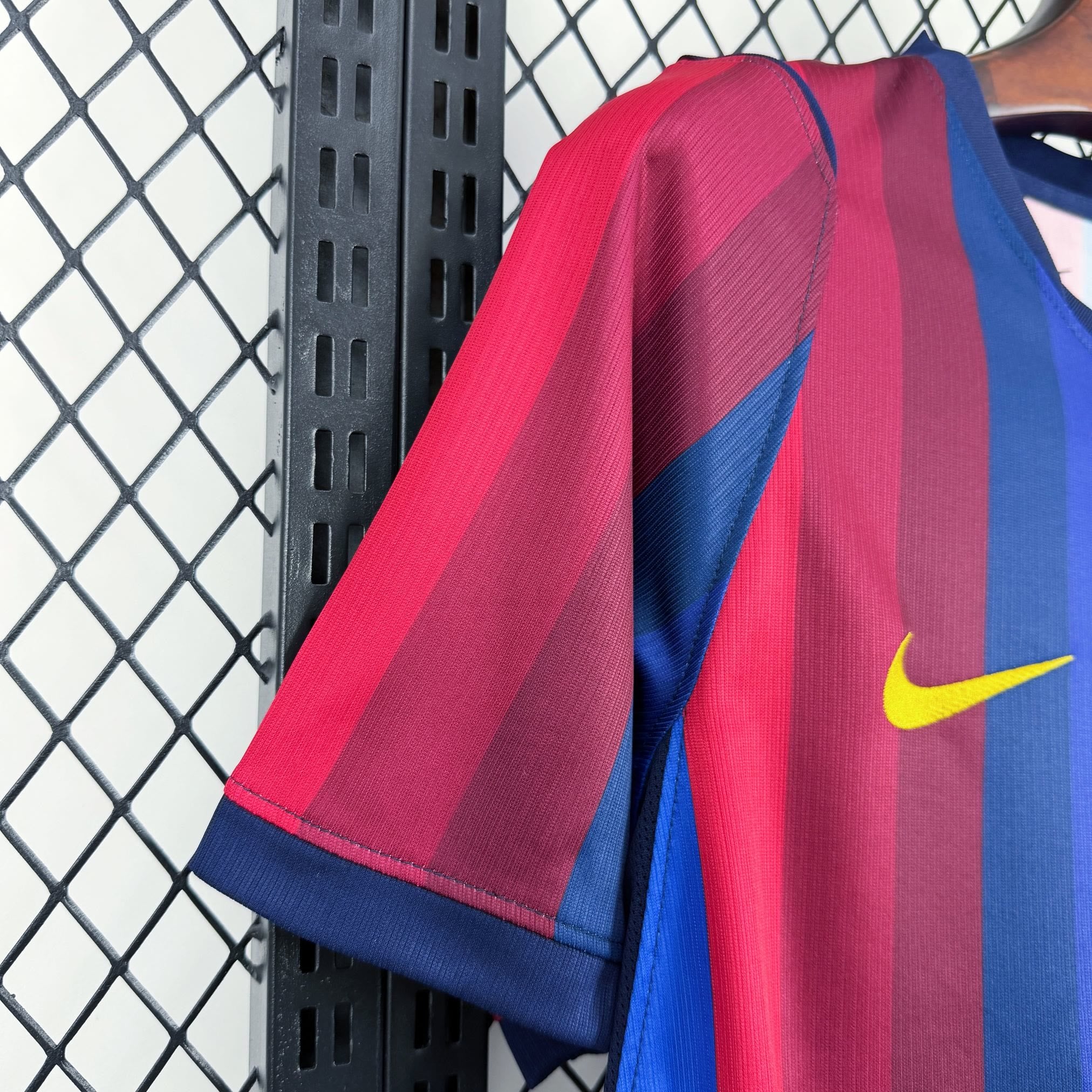 Camisola Barcelona Principal 2026/27 — Homem