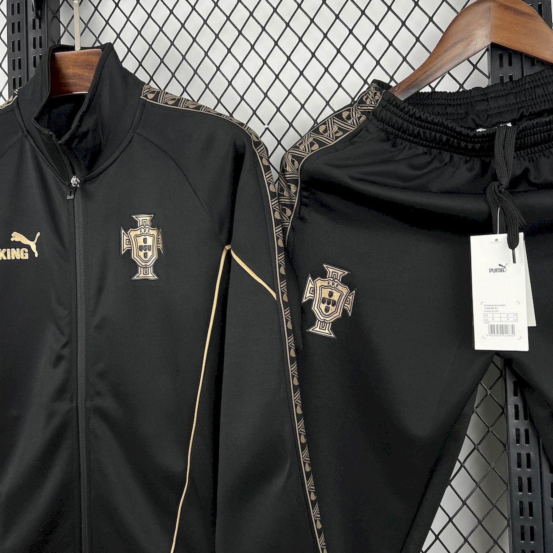 Homem | Portugal - Portugal 2026 Eusebio Tracksuit